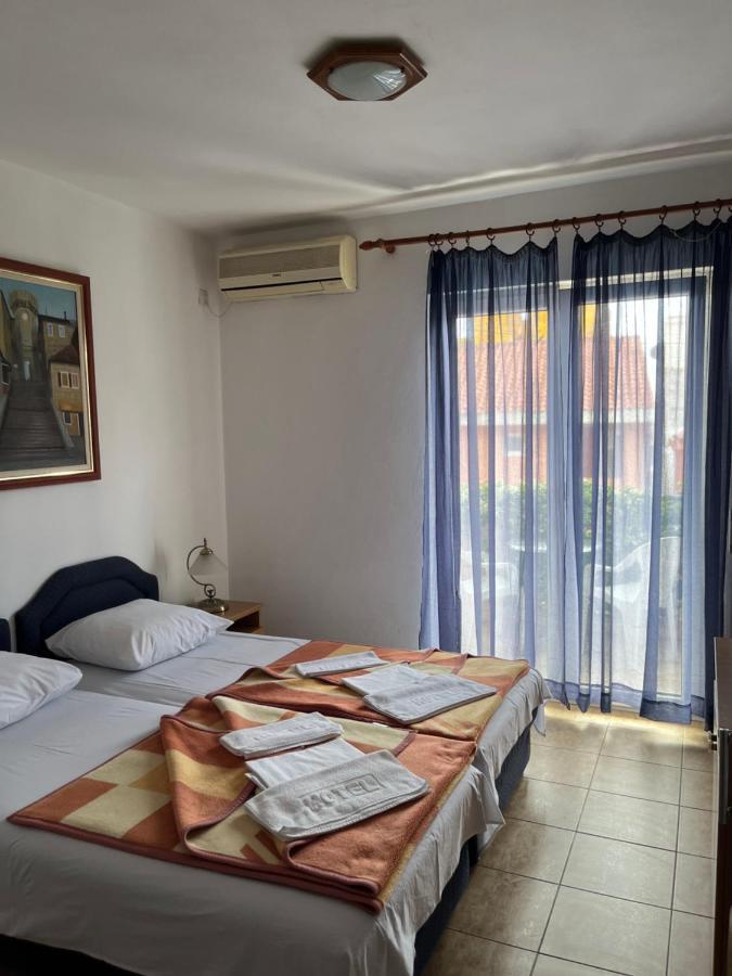 Apartmani Goran I Jelena Zec Budva Exterior photo