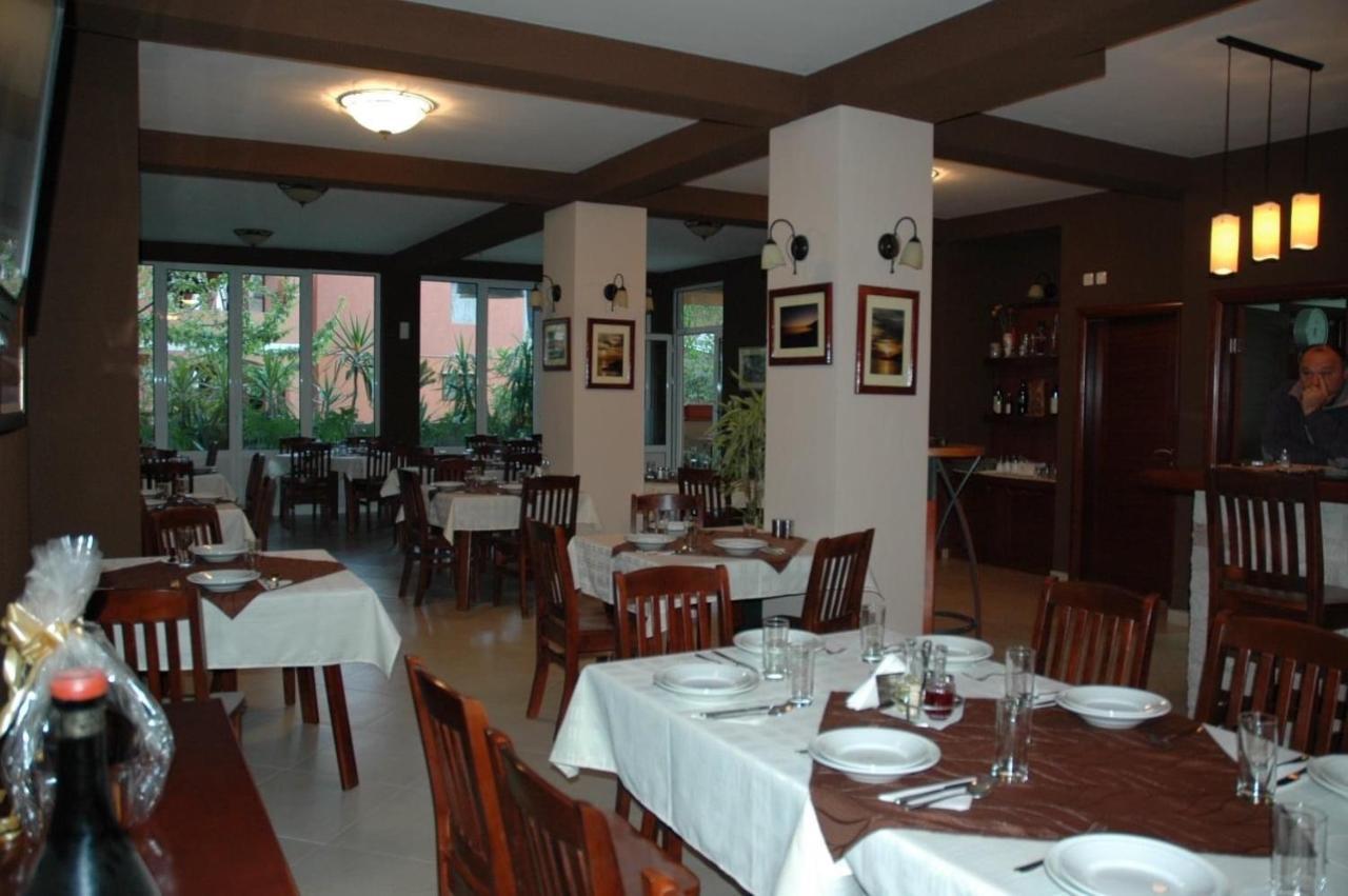 Apartmani Goran I Jelena Zec Budva Exterior photo